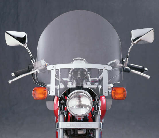 NATIONAL CYCLE DAKOTA 3.0 WINDSHIELD 17.5X18. NC125B