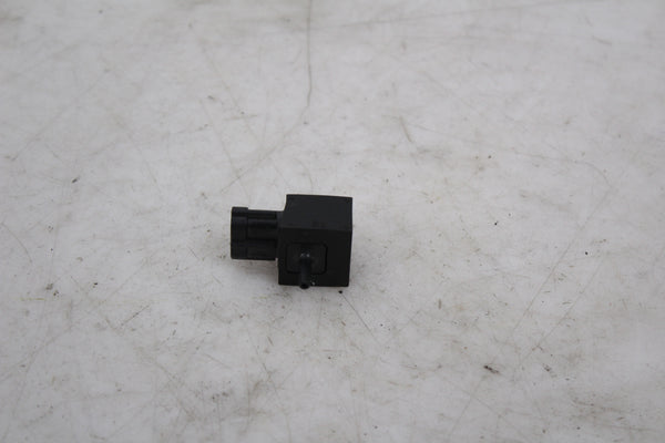 Air Pressure Sensor Suzuki GSXR750 08-09 OEM