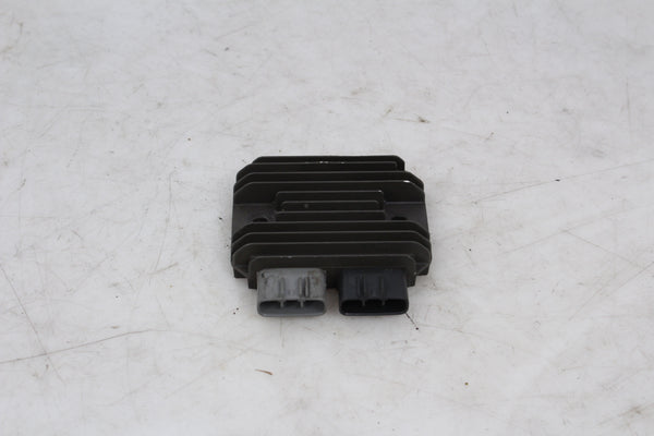 Regulator Rectifier Kawasaki ZX10R Ninja 11-15 OEM