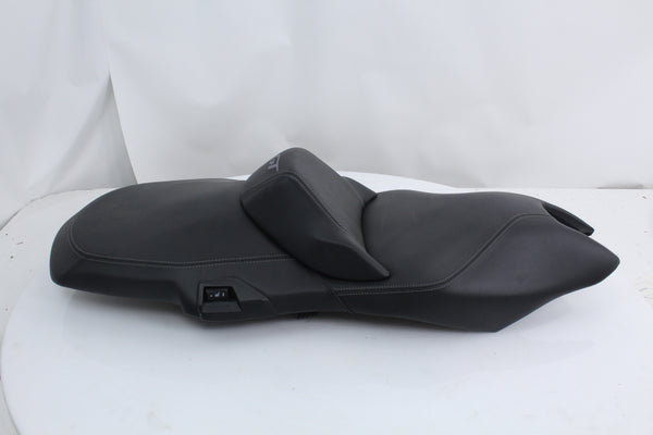 Driver Rider Passenger Seat Heated BMW C650GT 13-20 OEM