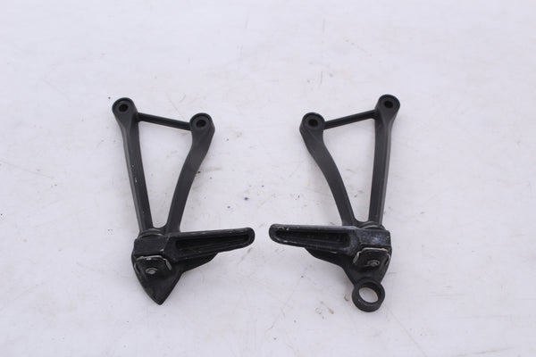 Right Left Passenger Footpegs Bracket Set Kawasaki ZX6R Ninja 09-12 OEM ZX-6R