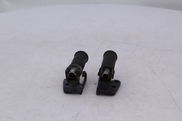 Yamaha XVS650 V-Star Classic 98-09 Left Right Passenger Footpegs Bracket Set OEM 650 Silverado