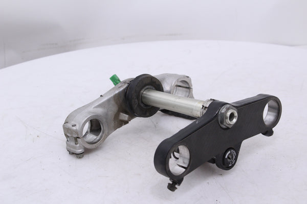Suzuki GSXR600 97-00 Triple Tree Steering Stem Fork Clamp Ignition OEM