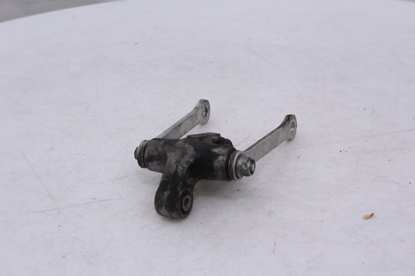 Suzuki GSXR600 97-00 Suspension Linkage Dogbone OEM