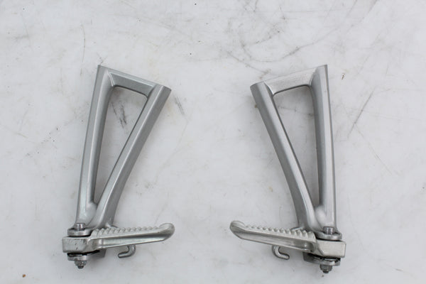 Yamaha YZF-R6 2008-2016 Passenger Footpeg Bracket Left Right Set OEM