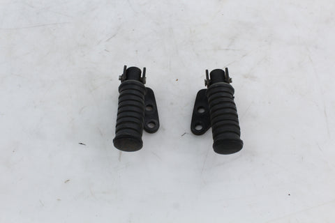 Yamaha XVS650 V-Star Classic 1998-2009 Passenger Footpegs Bracket Set Left Right OEM