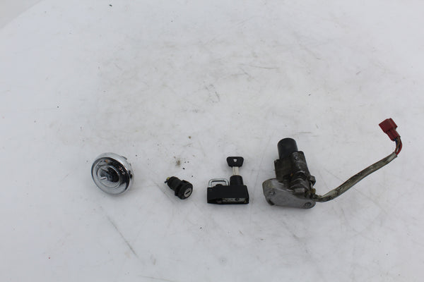 Yamaha XVS650 V-Star Classic 1998-2009 Ignition Switch Key Gas Cap Set OEM