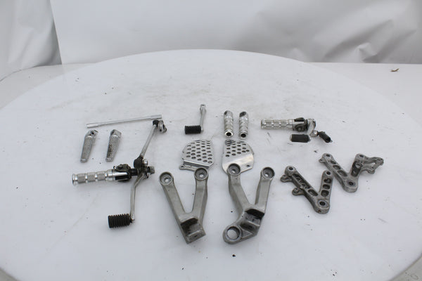 Honda CBR900RR 1993-1995 Footpegs Rearsets Parts Left Right Footpeg, control, bracket Rearsets Parts. OEM