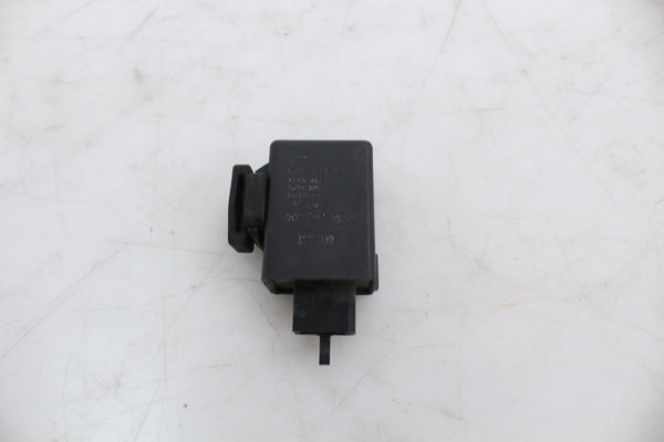 Honda VT1100C2 Sabre 2000-2007 Turn Signal Flasher Relay OEM