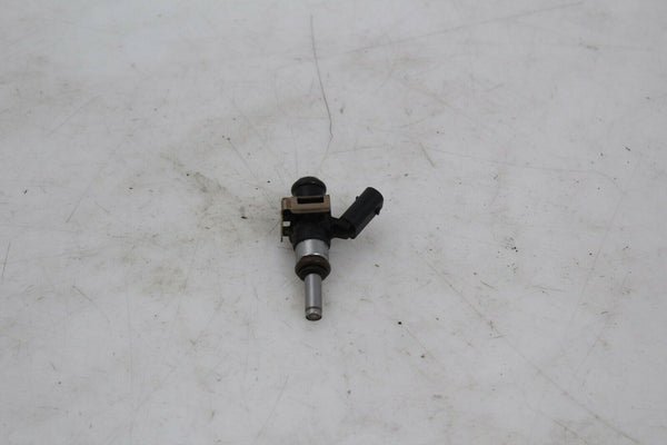 Lower Fuel Injector Throttle BMW S1000RR 20-22 OEM