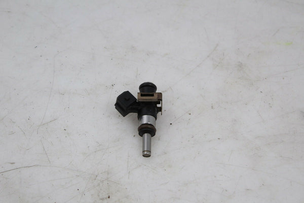 Upper Fuel Injector Shower BMW S1000RR 20-22 OEM