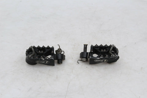 Warp9 Footpegs Set Husqvarna SM450R 08-10 SMR TE TC 450